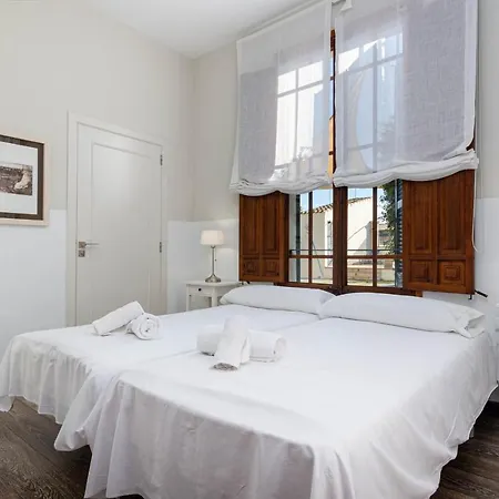 بيت للعطل Yourhouse Bombarda For Groups Up To 10 Guests, Perfect For Cycling يوبي