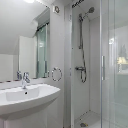 Yourhouse Bombarda For Groups Up To 10 Guests, Perfect For Cycling *
