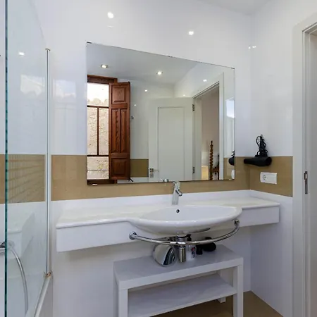 Yourhouse Bombarda For Groups Up To 10 Guests, Perfect For Cycling بيت للعطل
