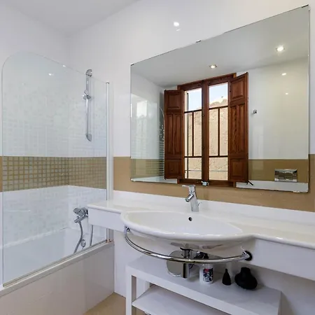 Yourhouse Bombarda For Groups Up To 10 Guests, Perfect For Cycling